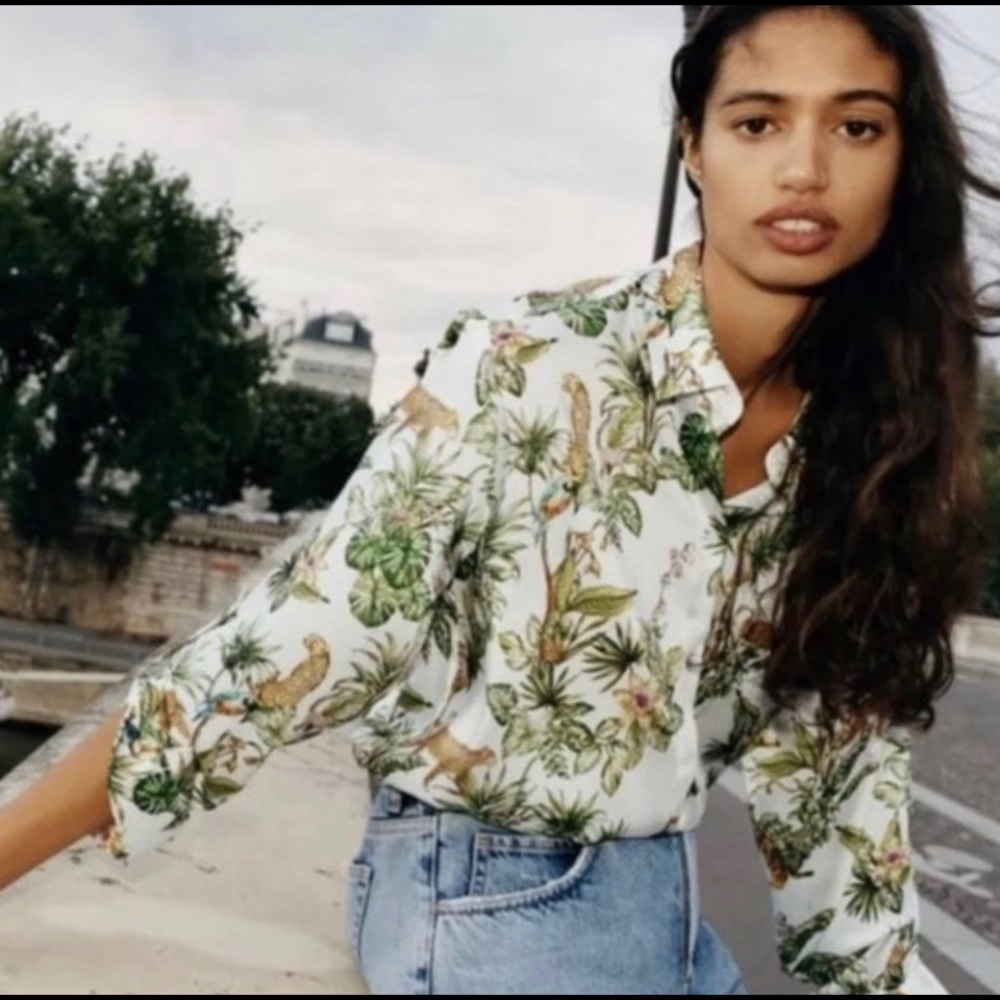 Zara printed satin oversized top| button down